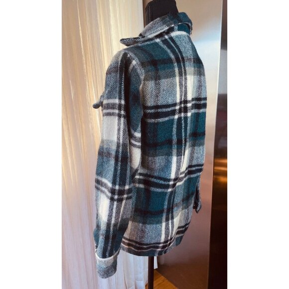 Vintage 60s Canadian Lumber Jack Wool Plaid Shirt, blue teal black & white, (S) - Picture 6 of 10